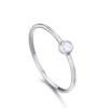 Anillo Lecarré GA014OB de oro blanco 18k con un diamante talla brillante engastado a mano mediante una boca. Anillo de compromiso.