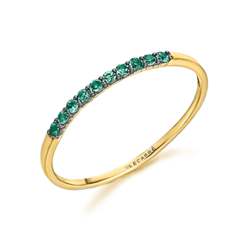 Anillo Lecarré GA007ZA de oro amarillo 18k , es una media alianza con zafiros azules engastados a mano. con un peso total de 0,15 quilates