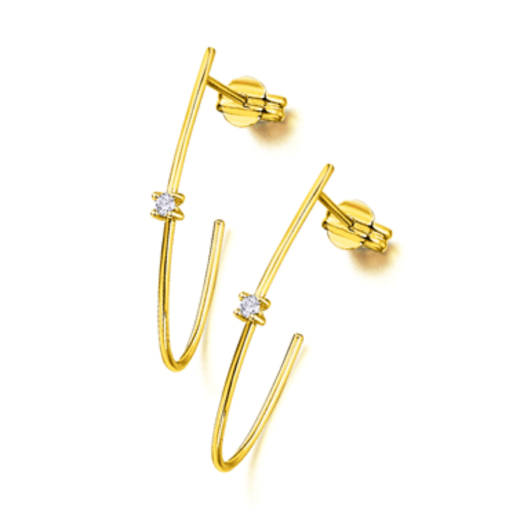 Pendientes Lecarré GB098OA con forma de aro achatado (longitud 21mm.) y un diamante en la parte central en Oro 18kt. Con cierre de presión.