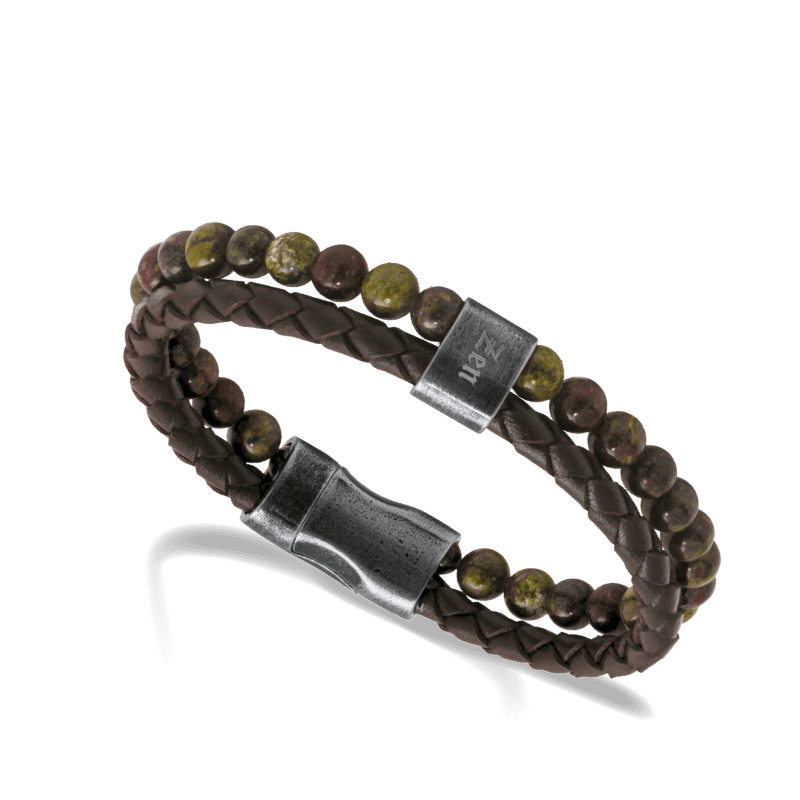 La pulsera Rochet KARMA HB562208 las buenas vibraciones con esta pulsera Karma de cuero trenzado y sus cuentas en diferentes minerales.