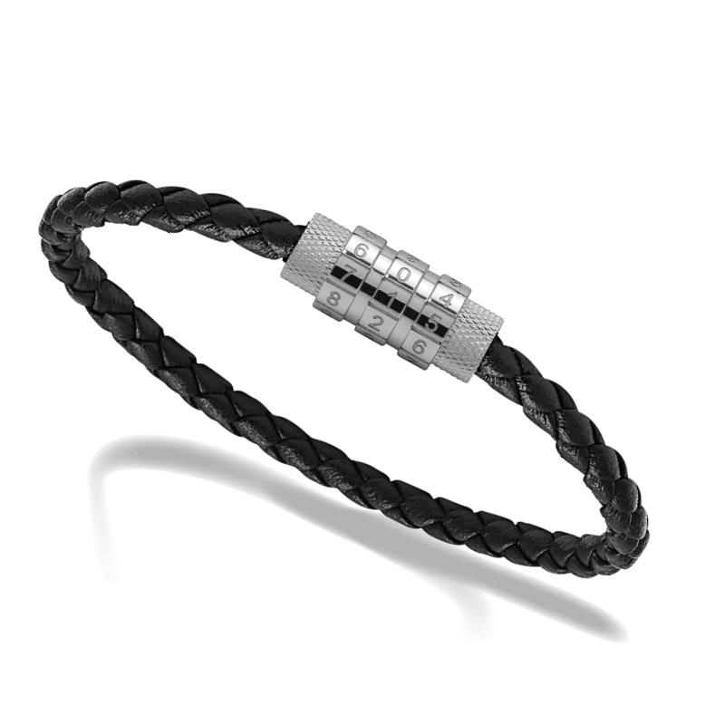 Pulsera Rochet Locker con cuero trenzado de piel de 5mm. Su motivo central en acero es a la vez el cierre de la pulsera, con imán y rosca para mas seguridad