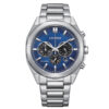 El CITIZEN Chrono Elegant CA4590-81L es un reloj para hombre que destaca por su esfera azul que se lleva toda la atención en cualquier lugar.