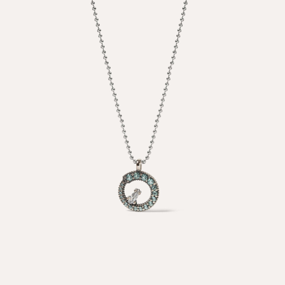 COLLAR SUNFIELD CL065391/42 es de plata con circonitas talla brillante. muestra una piedra central en otra talla creando forma de circunferencia