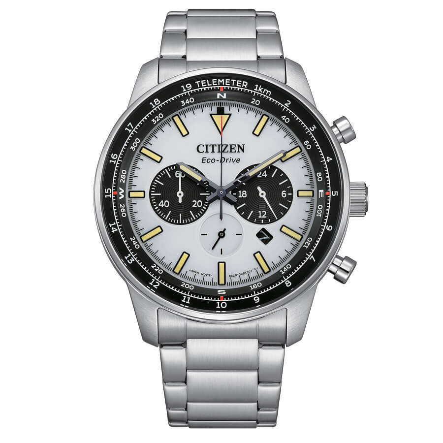 El Citizen Chrono Aviator CA4500-91A destaca por su esfera adornada de números creando ese efecto de aviación que da honor a su nombre.