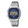 El modelo CASIO A140WE-2AEF es un reloj con toque retro, pequeño e indispensable en tu armario, ya que con su color plateado y caja clásica